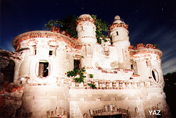 Back to
Bannerman Castle Illumination 99 home page.